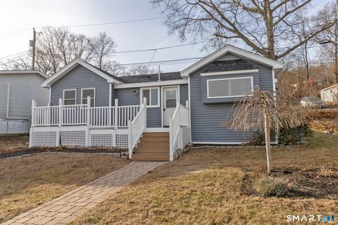 Photo of 15 Waterview Circle, East Hampton, CT 06424 (MLS # 24146159)