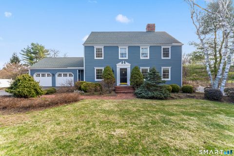 Photo of 30 Currituck Road, Newtown, CT 06470 (MLS # 24160455)