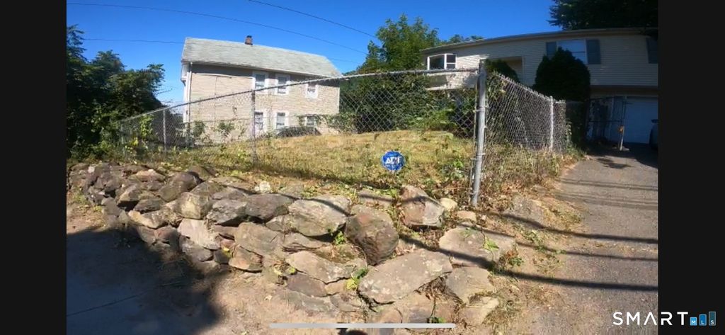 Photo of 231 Long Hill Road, Waterbury, CT 06704 (MLS # 24159409)