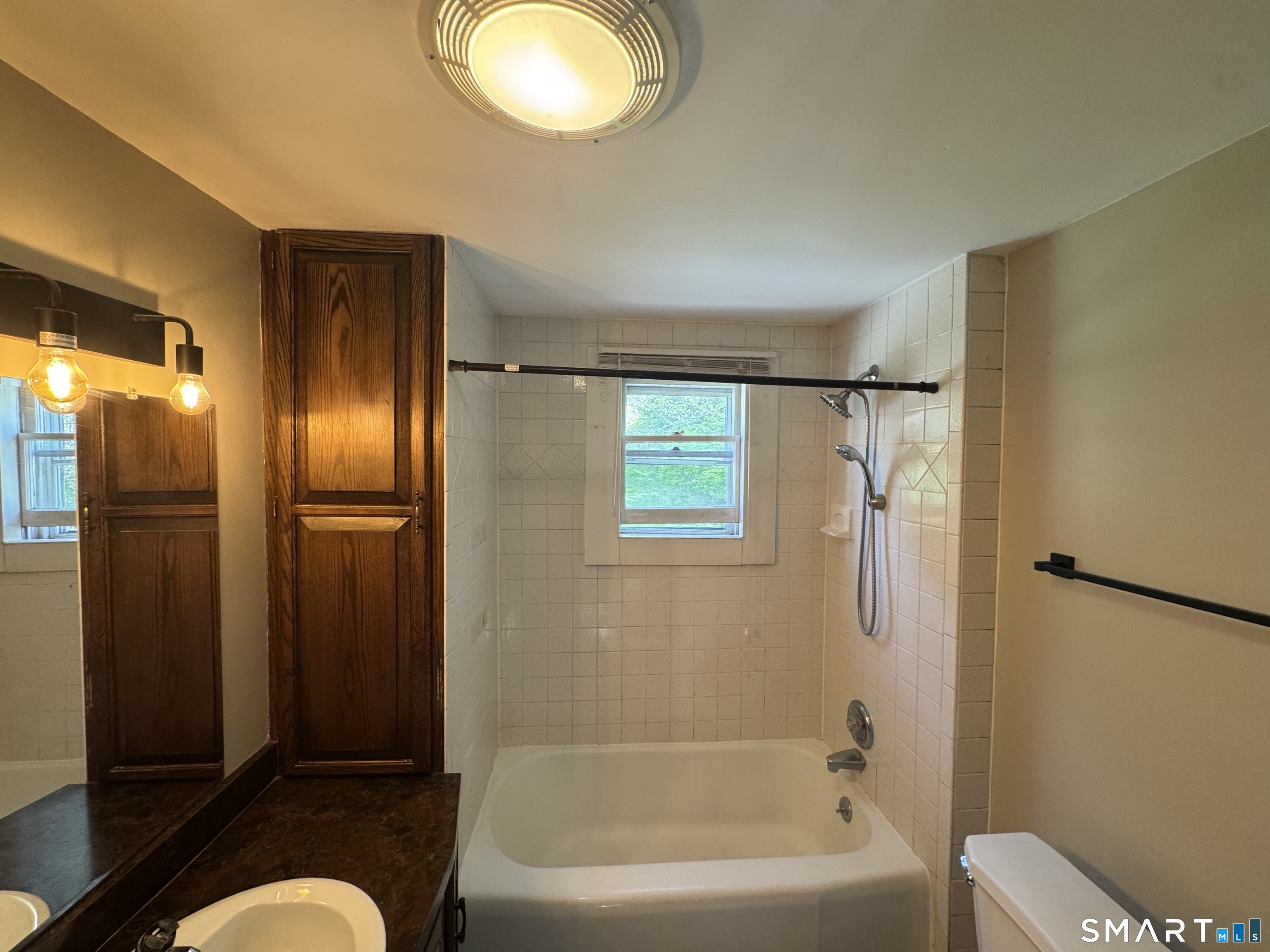 2192 Waterbury Road