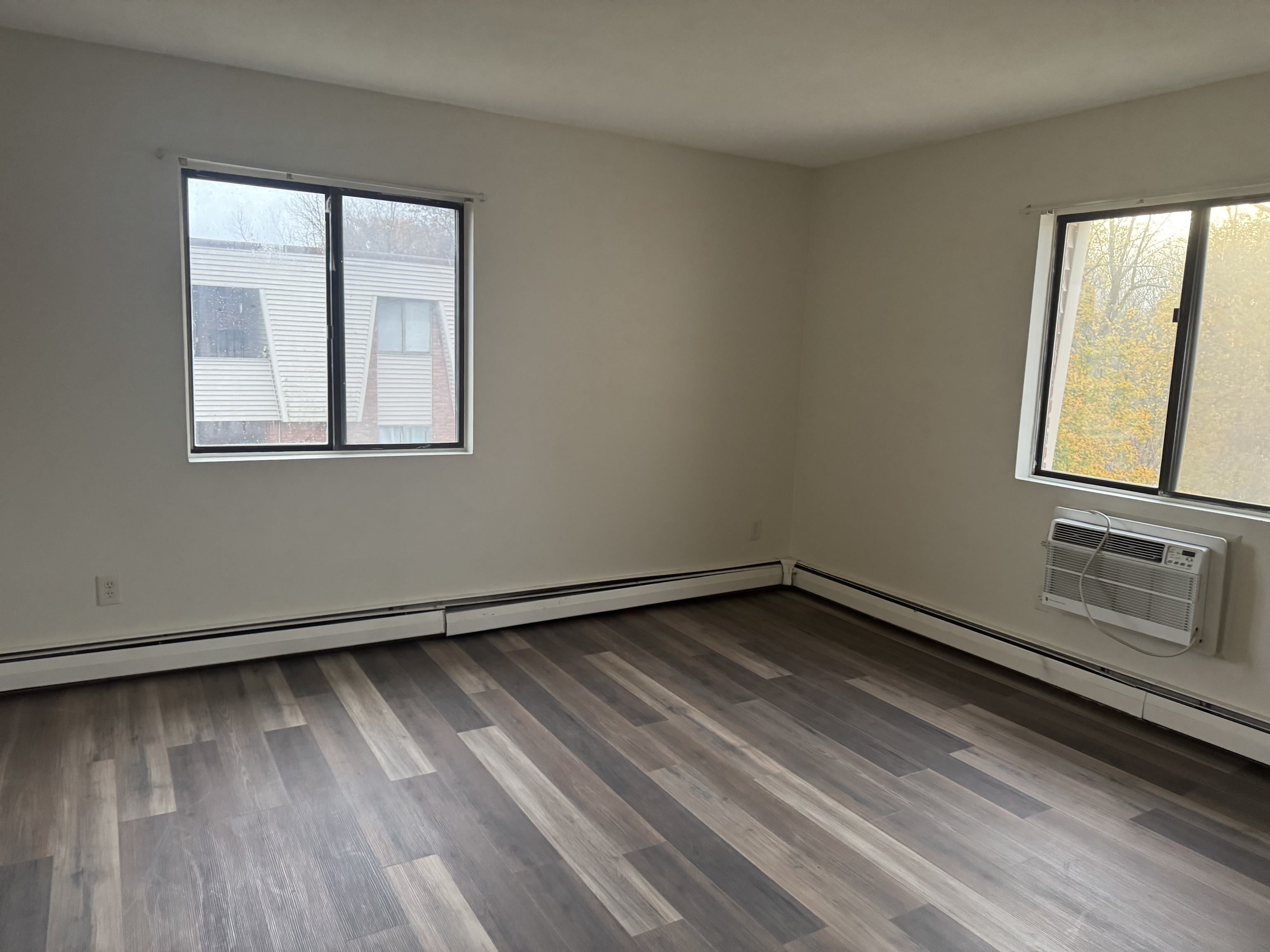 565 Talcottville Road APT 2C3