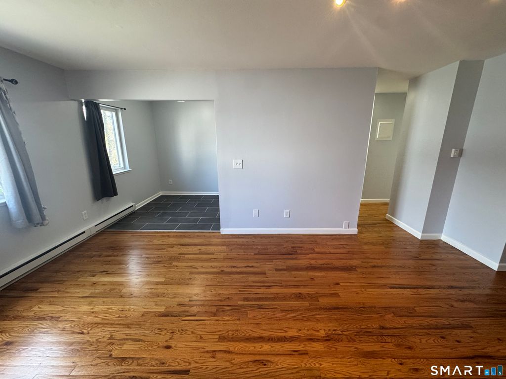 Photo of 4 Glenwood Avenue #B7, Norwalk, CT 06854 (MLS # 24168042)