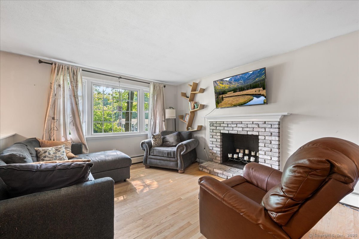 10 Lucerne Drive