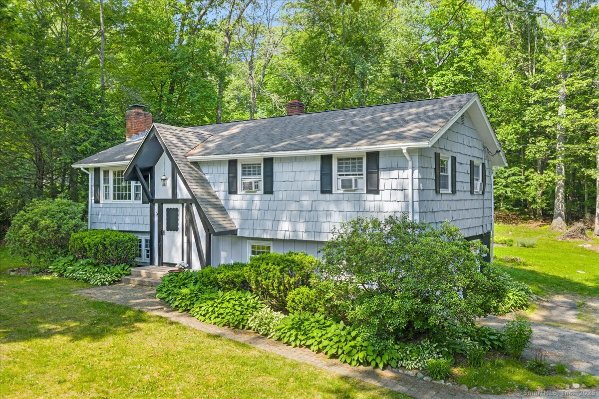 10 Lucerne Drive