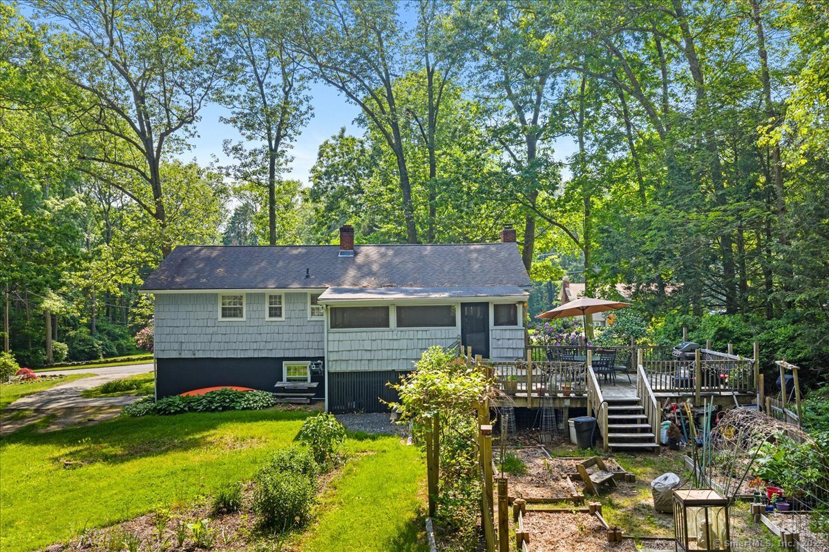 10 Lucerne Drive