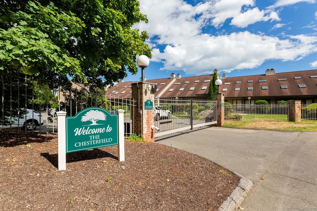 Photo of 9 Old North Stamford Road #35L, Stamford, CT 06905 (MLS # 24125537)