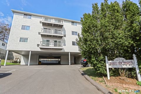 Tiny photo for 7 Hamilton Avenue #32, Norwalk, CT 06854 (MLS # 24147839)