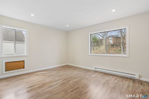 Tiny photo for 7 Hamilton Avenue #32, Norwalk, CT 06854 (MLS # 24147839)