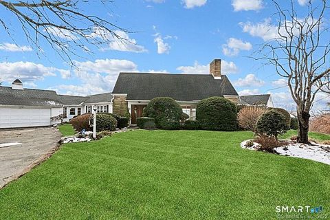 Photo of 176 Westridge Drive, Waterbury, CT 06708 (MLS # 24169143)