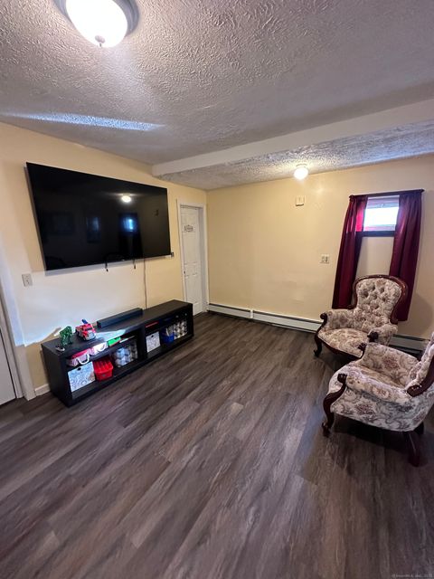 67 Laurel Street East Hartford CT 06108