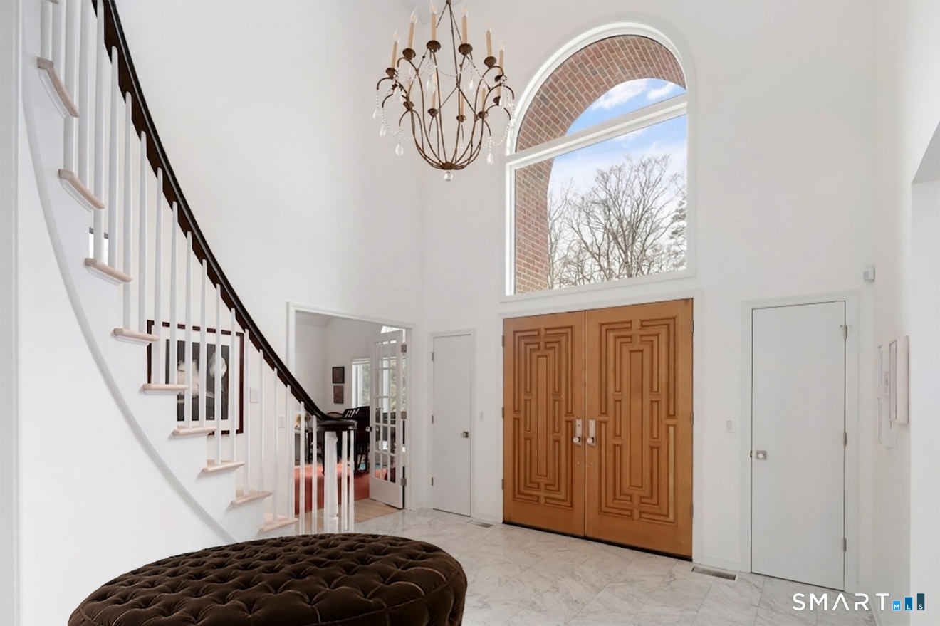 215 South Lake Drive