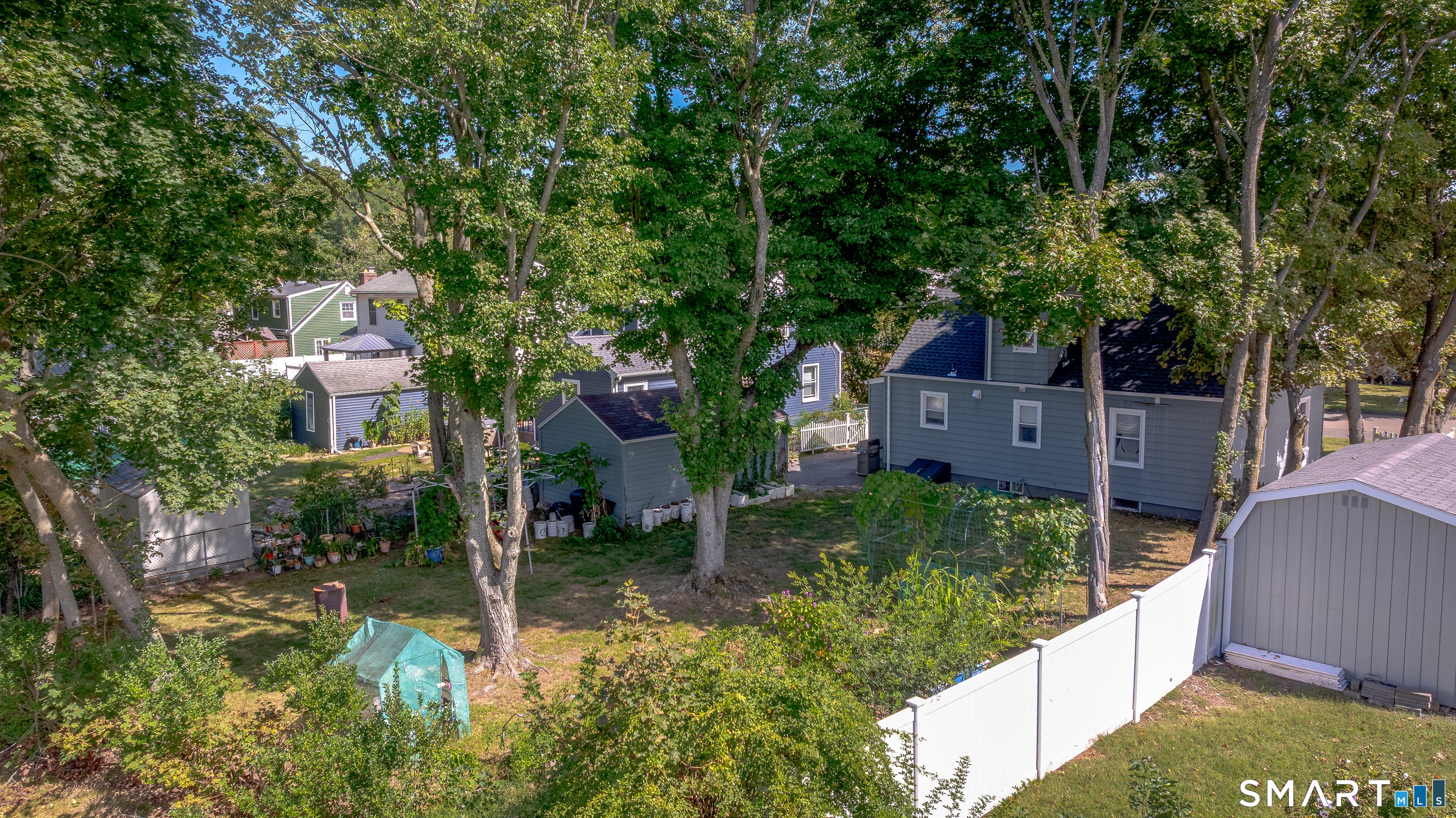 6 Nicholas Drive