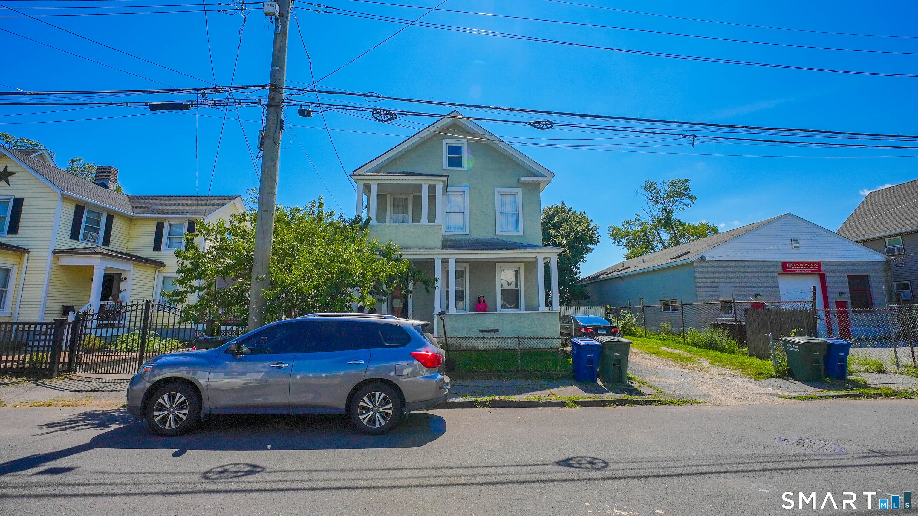 46 Deforest Avenue