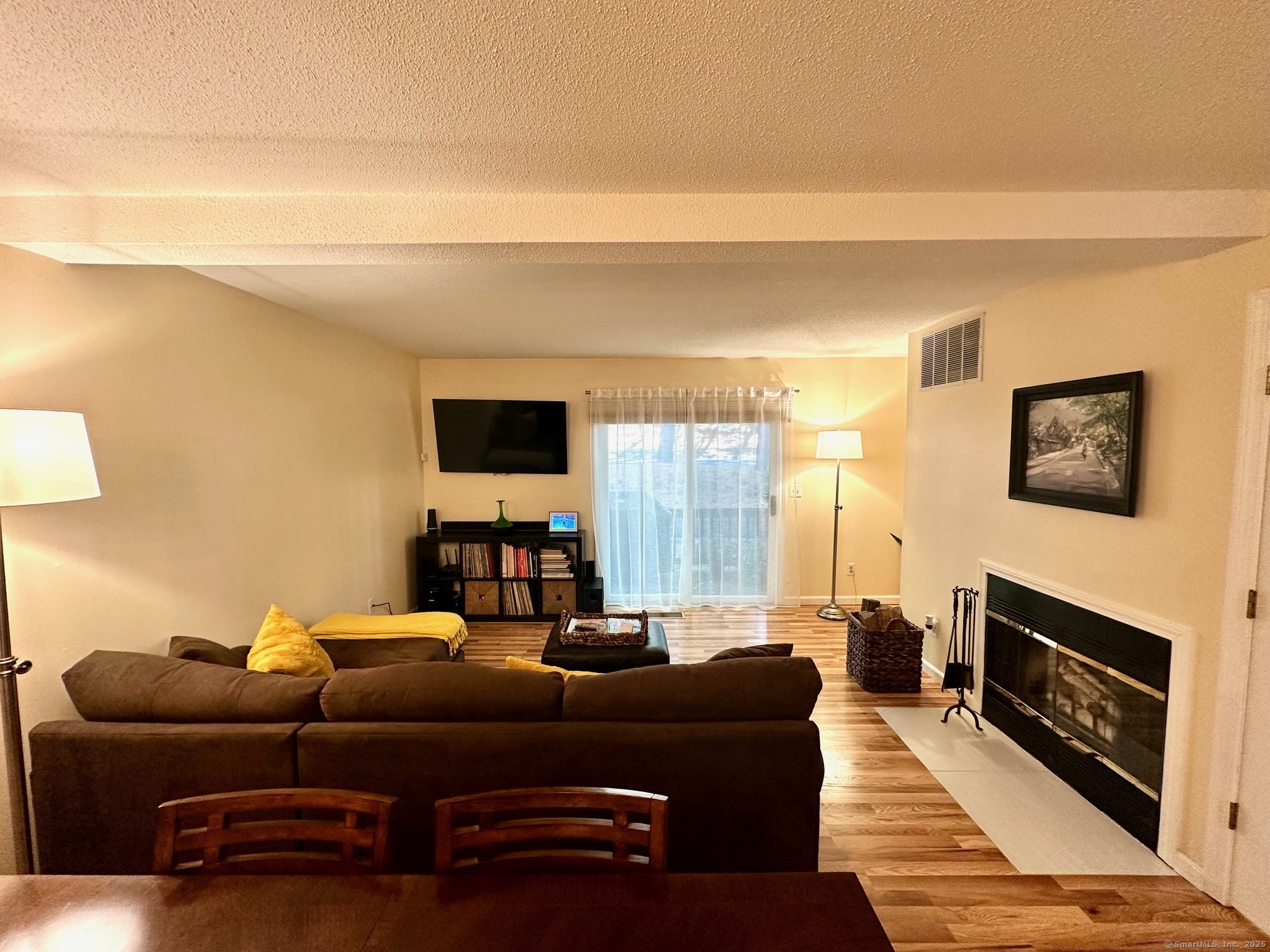 489 Wolcott Street APT 25