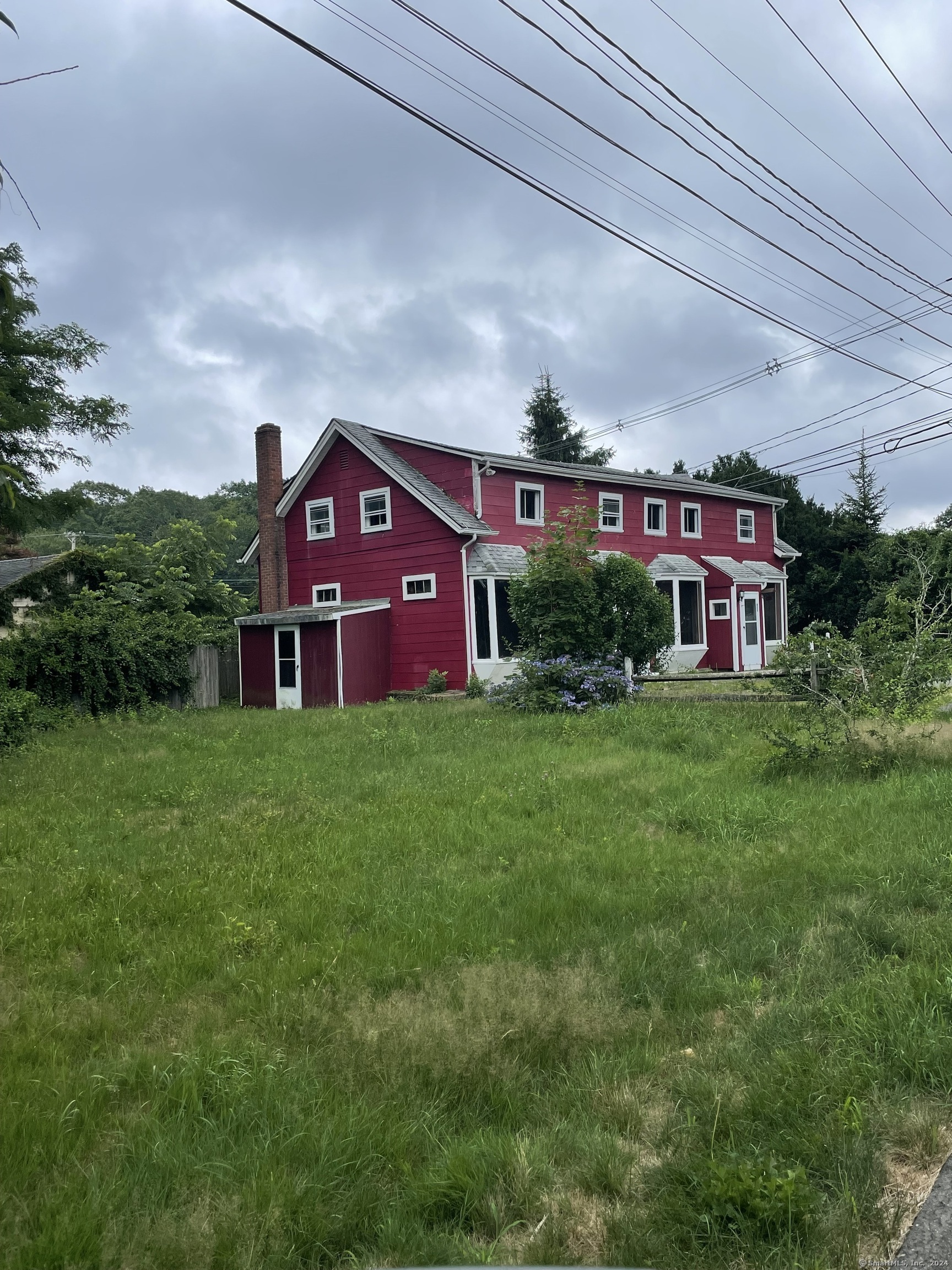 Central Avenue, Wolcott, Connecticut - 2 Bedrooms  
1 Bathrooms  
5 Rooms - 