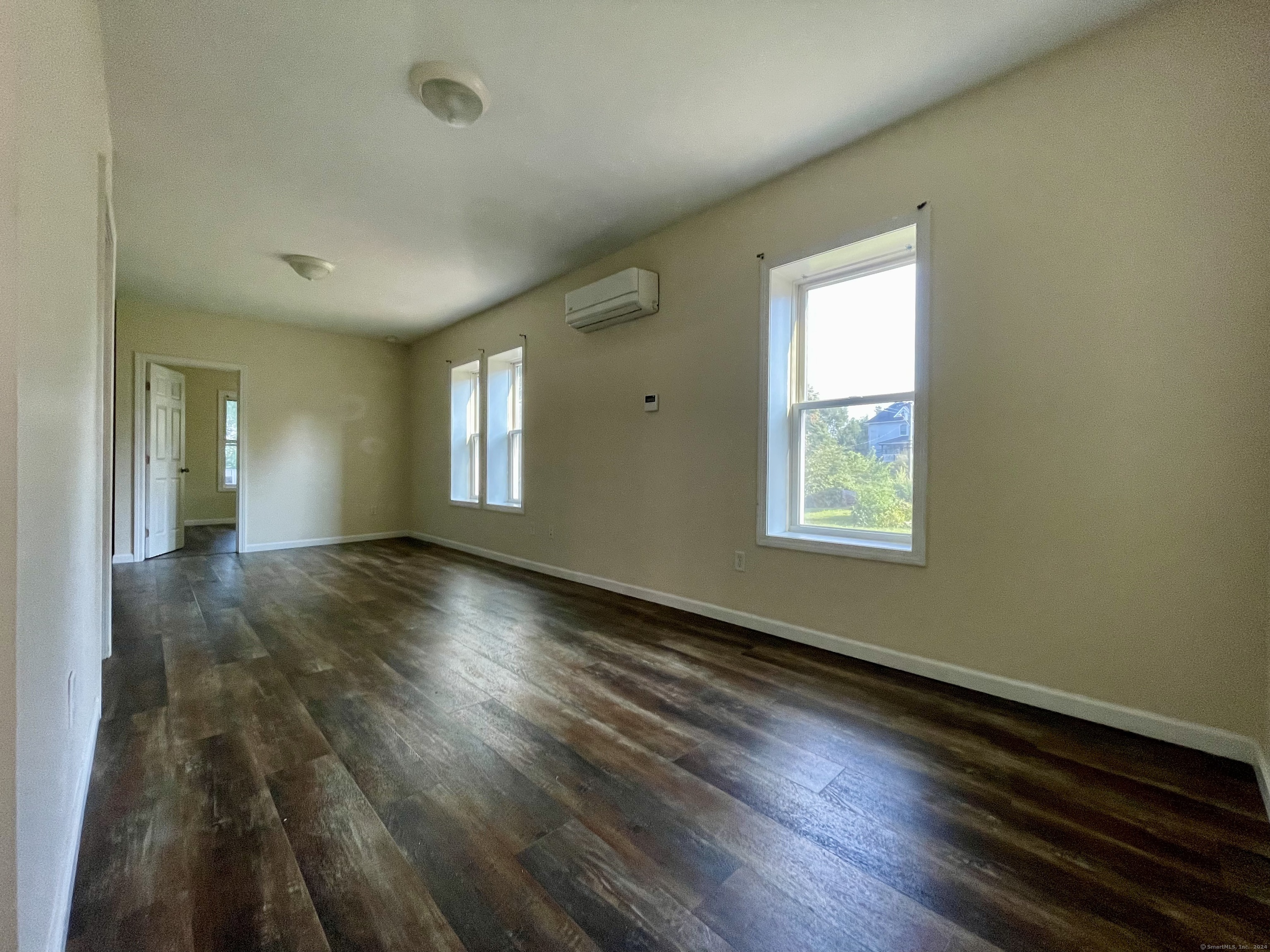 Bristol, Connecticut 06010, United States, 2 Bedrooms Bedrooms, ,1 BathroomBathrooms,Residential,Active,150852