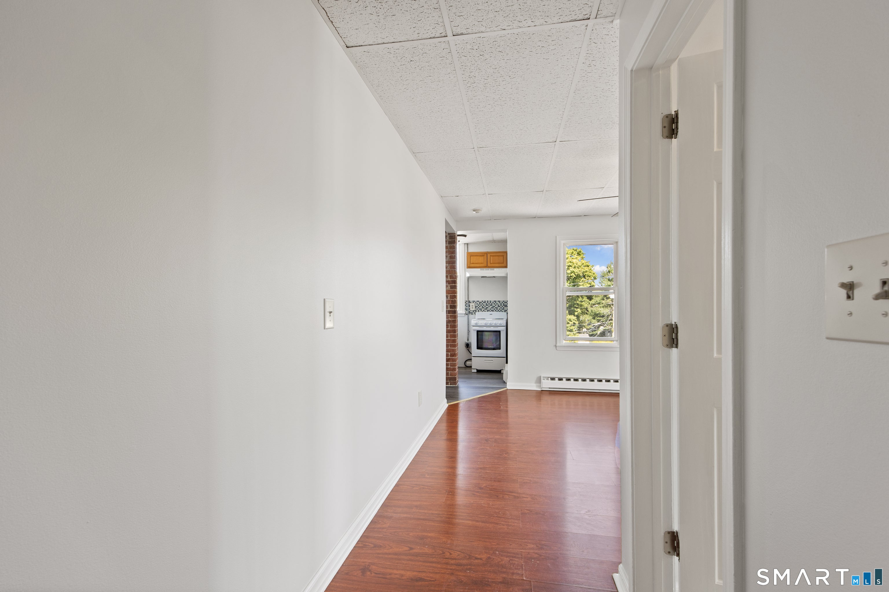70 CENTER Street 8