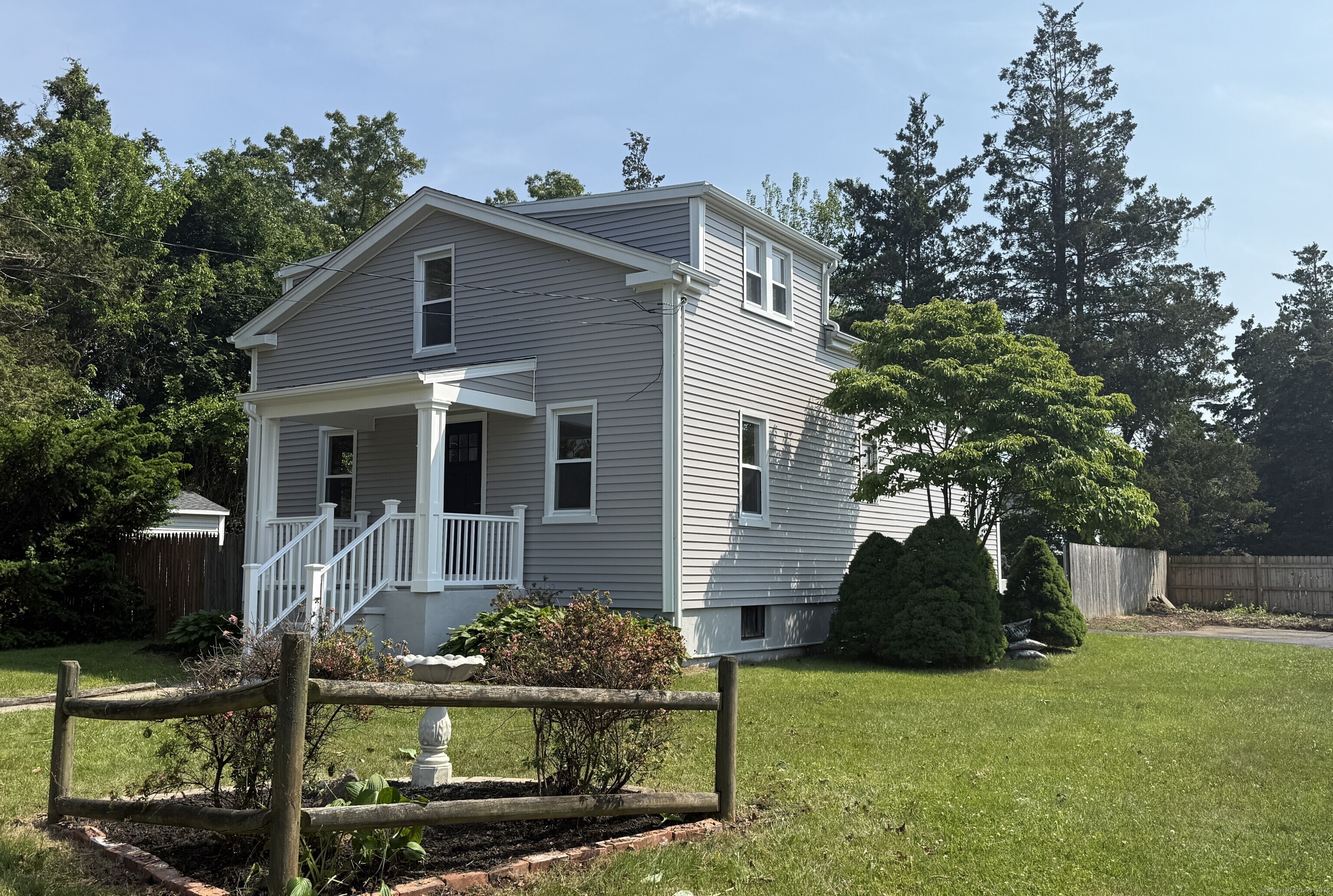 42 Waldo Street