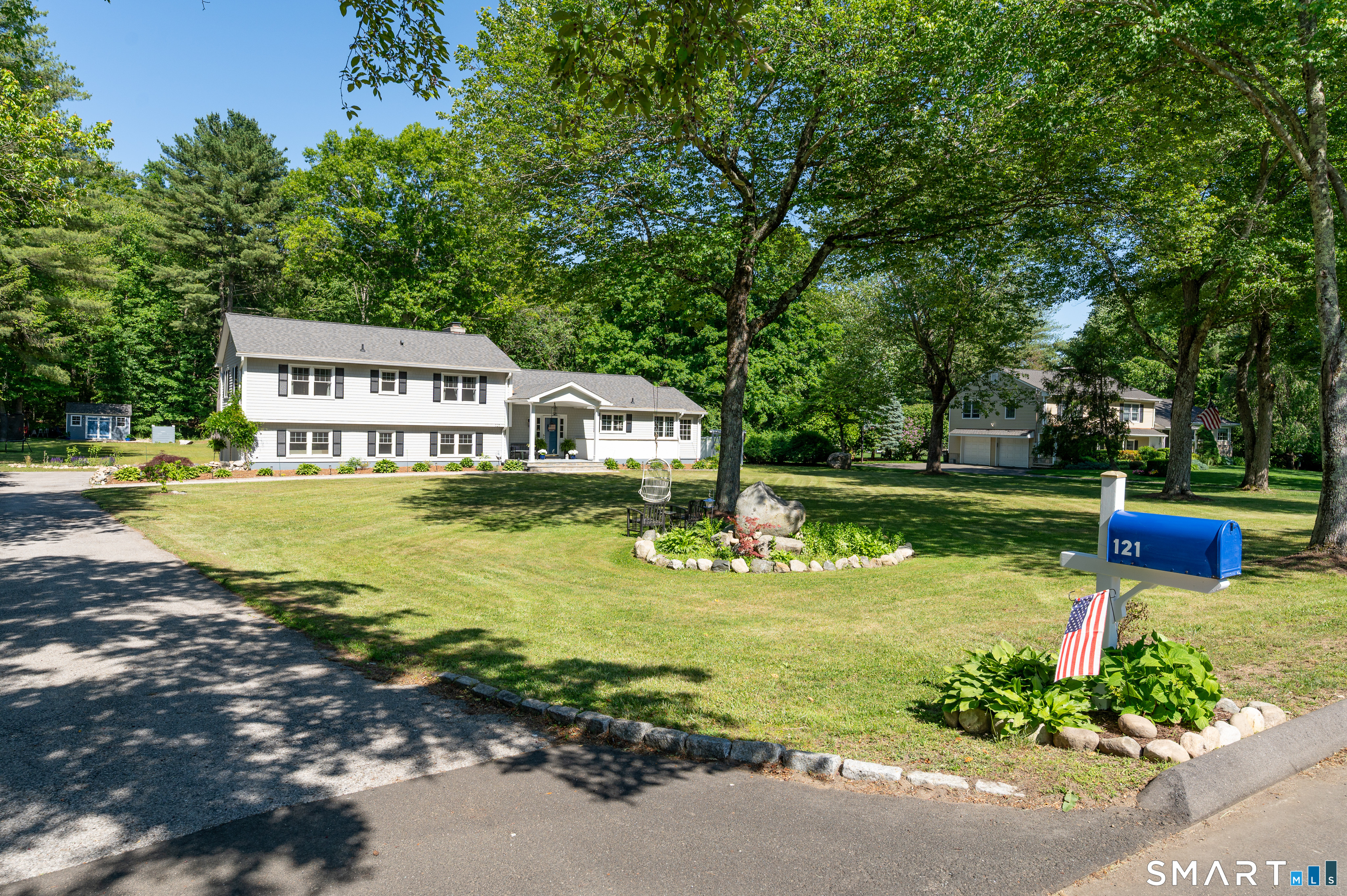 121 Thornwood Road