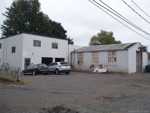 28 Highland Street East Hartford CT 06108