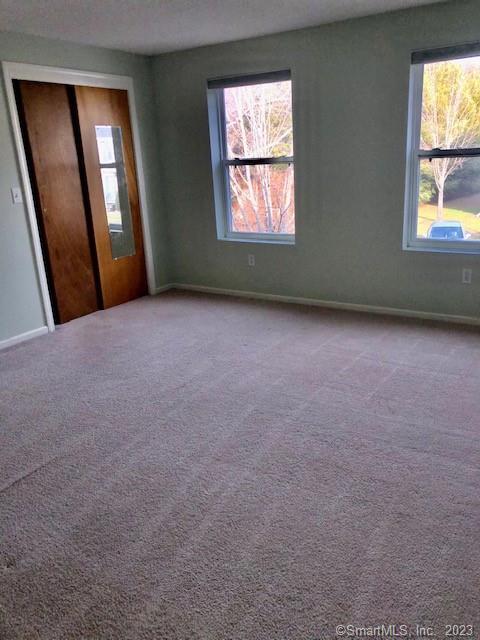 Glastonbury, Connecticut 06033, United States, 2 Bedrooms Bedrooms, ,2 BathroomsBathrooms,Residential,Active,139922