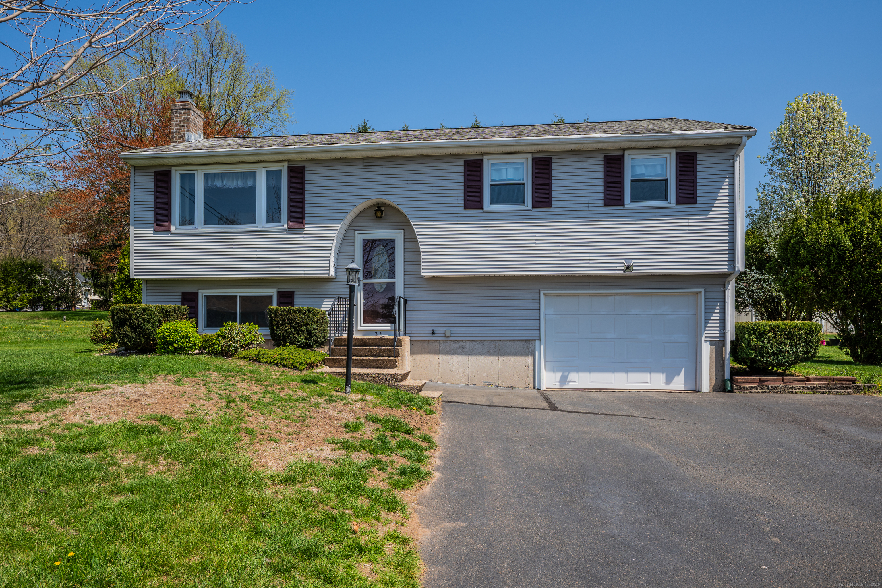 38 Seminary Street, Bristol, Connecticut image 1
