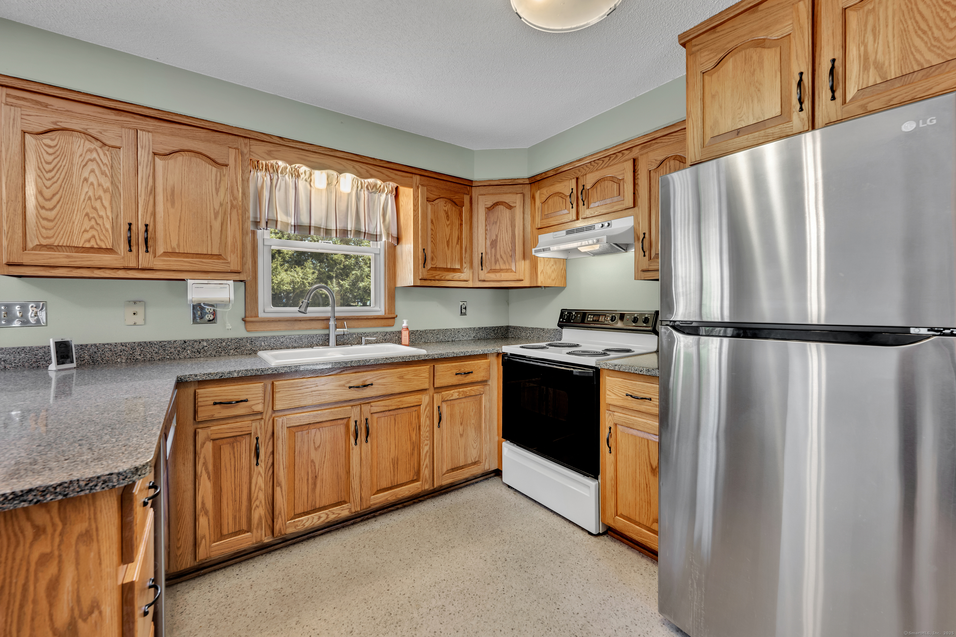 38 Seminary Street, Bristol, Connecticut image 2
