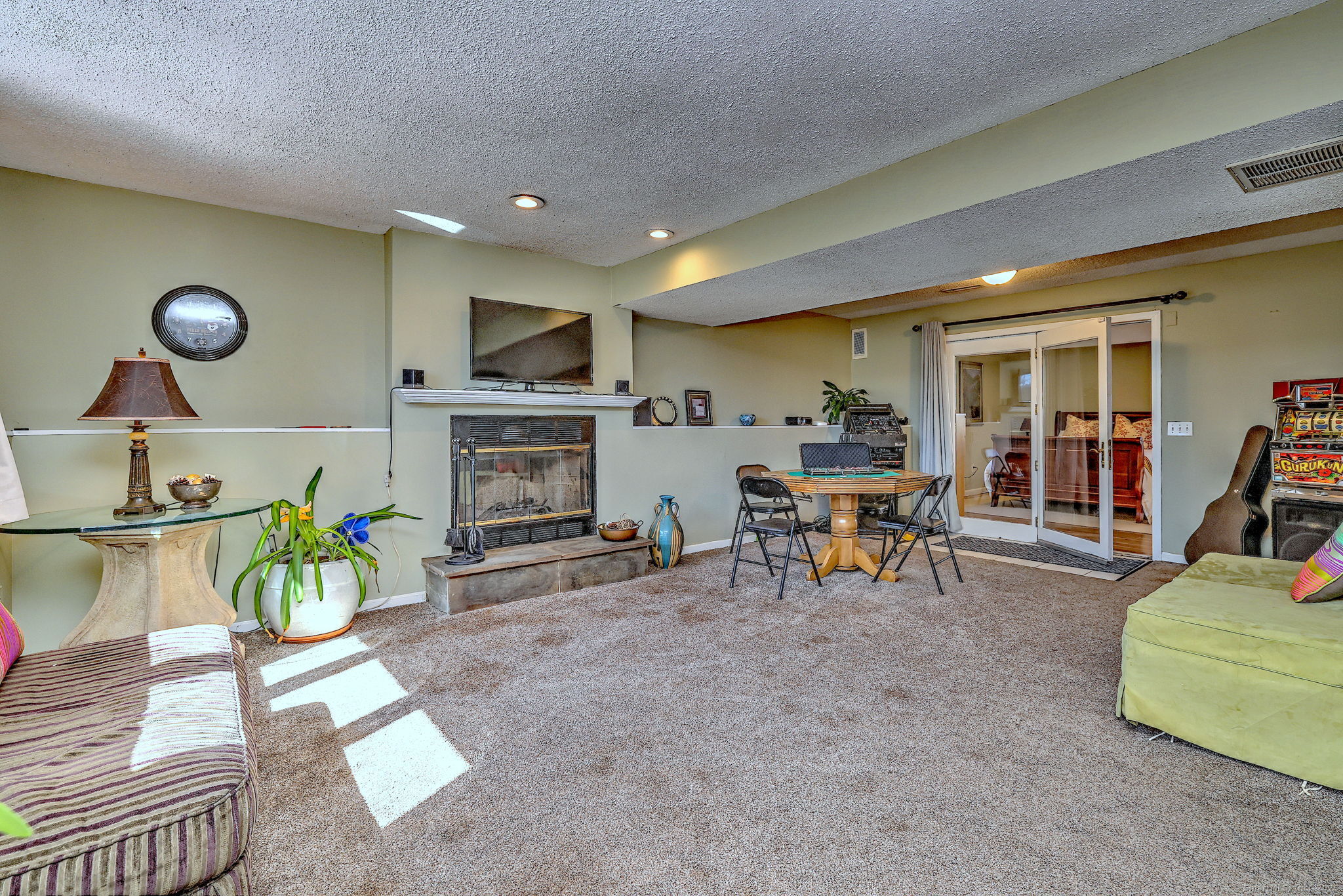 41 Angela Drive, East Haven, Connecticut image 35