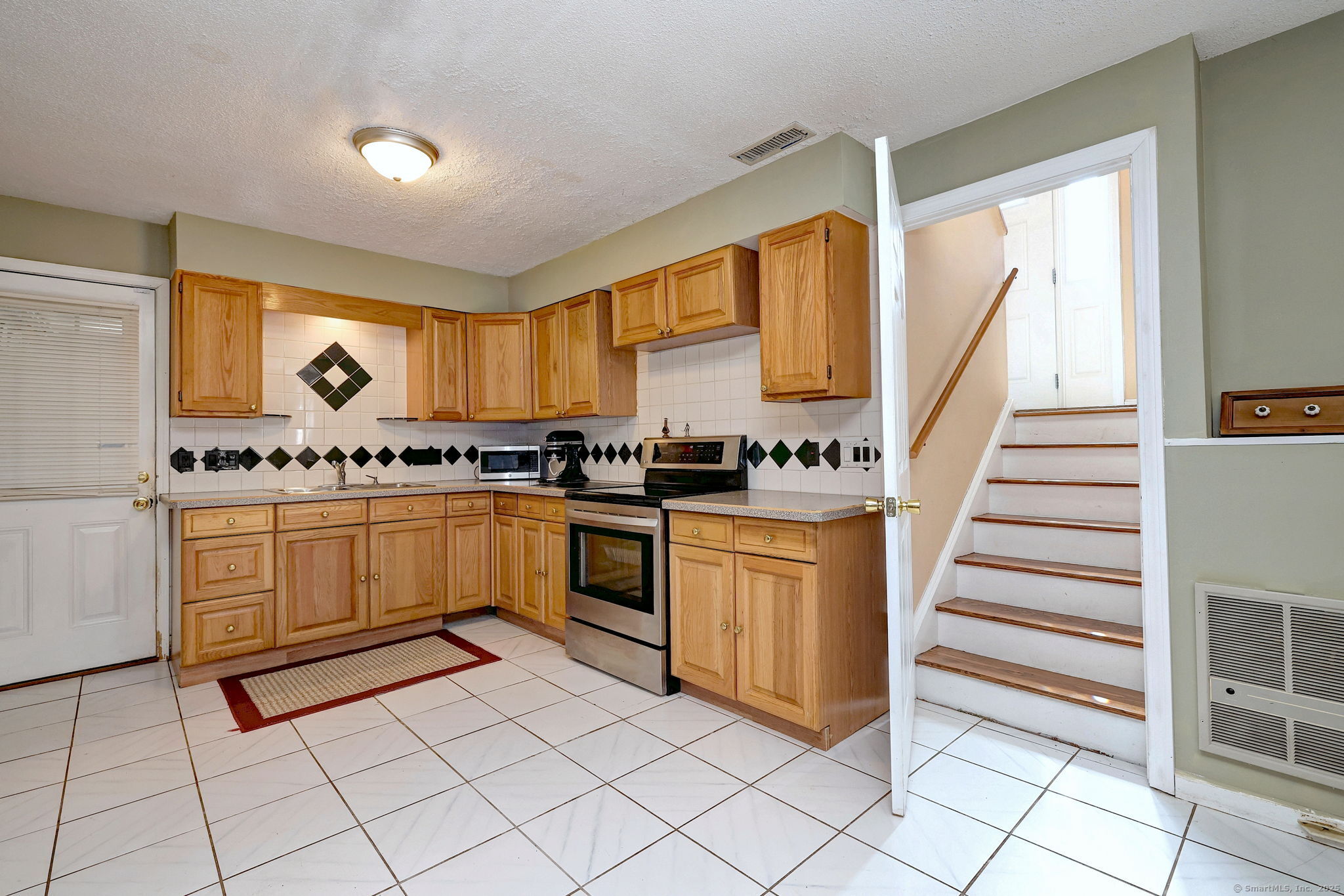 41 Angela Drive, East Haven, Connecticut image 31