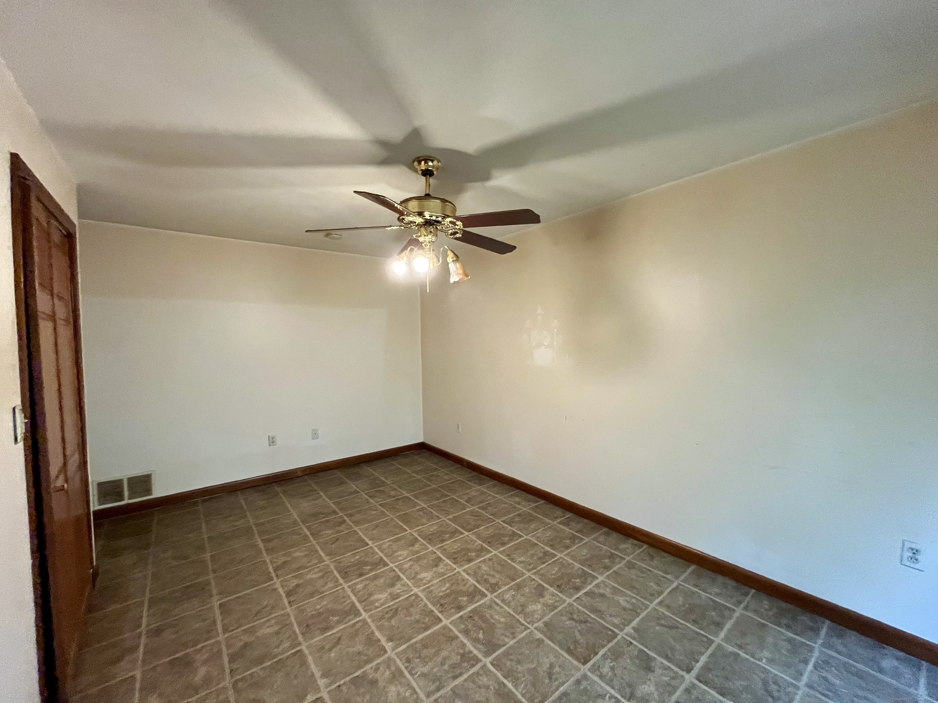 527 Hilliard Street #B, Manchester, Connecticut image 8