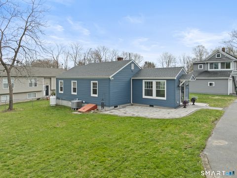 Tiny photo for 10 Pattagansett Court, East Lyme, CT 06357 (MLS # 24170209)