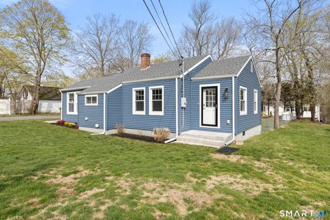 Tiny photo for 10 Pattagansett Court, East Lyme, CT 06357 (MLS # 24170209)