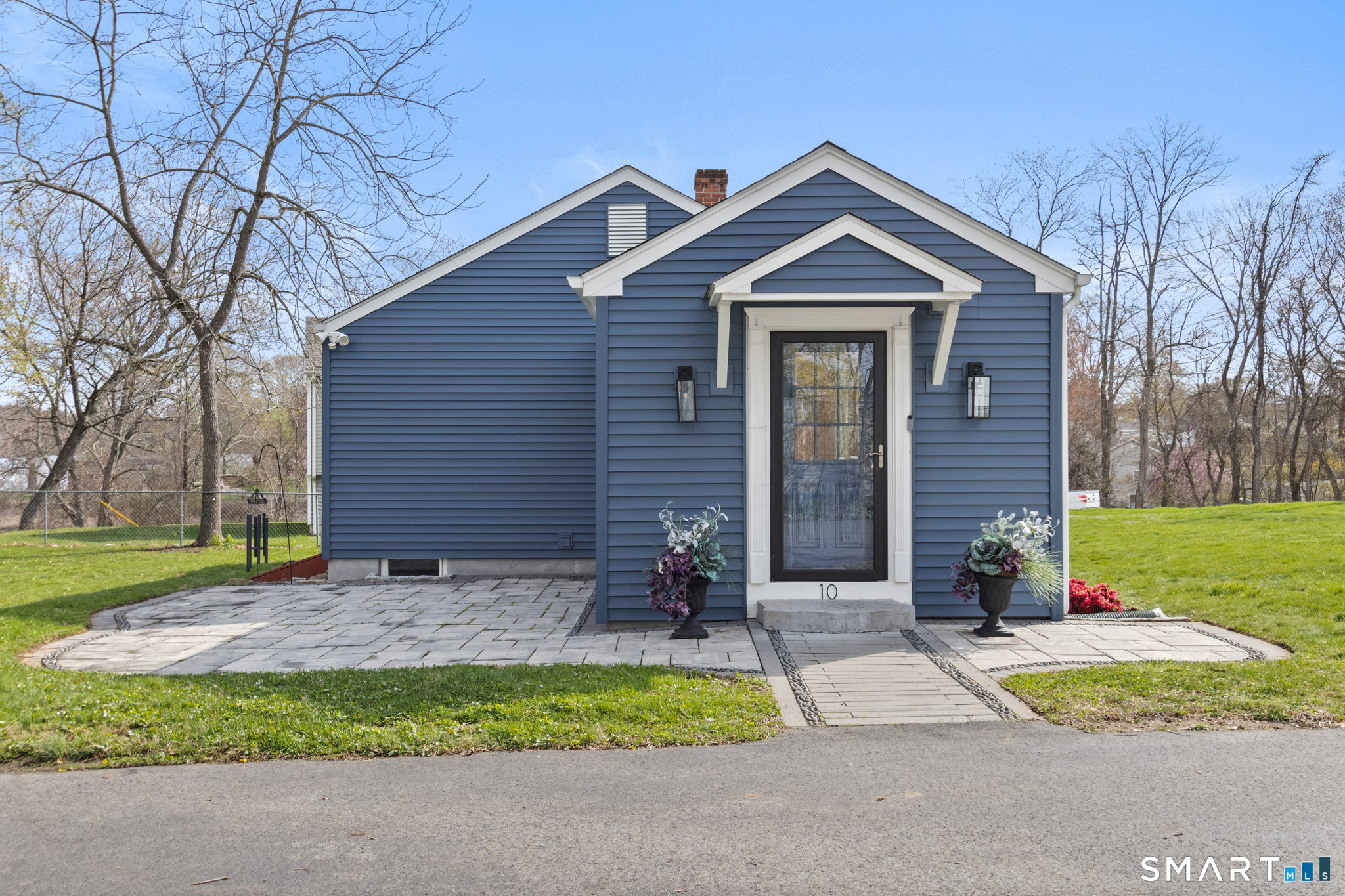 10 Pattagansett Court