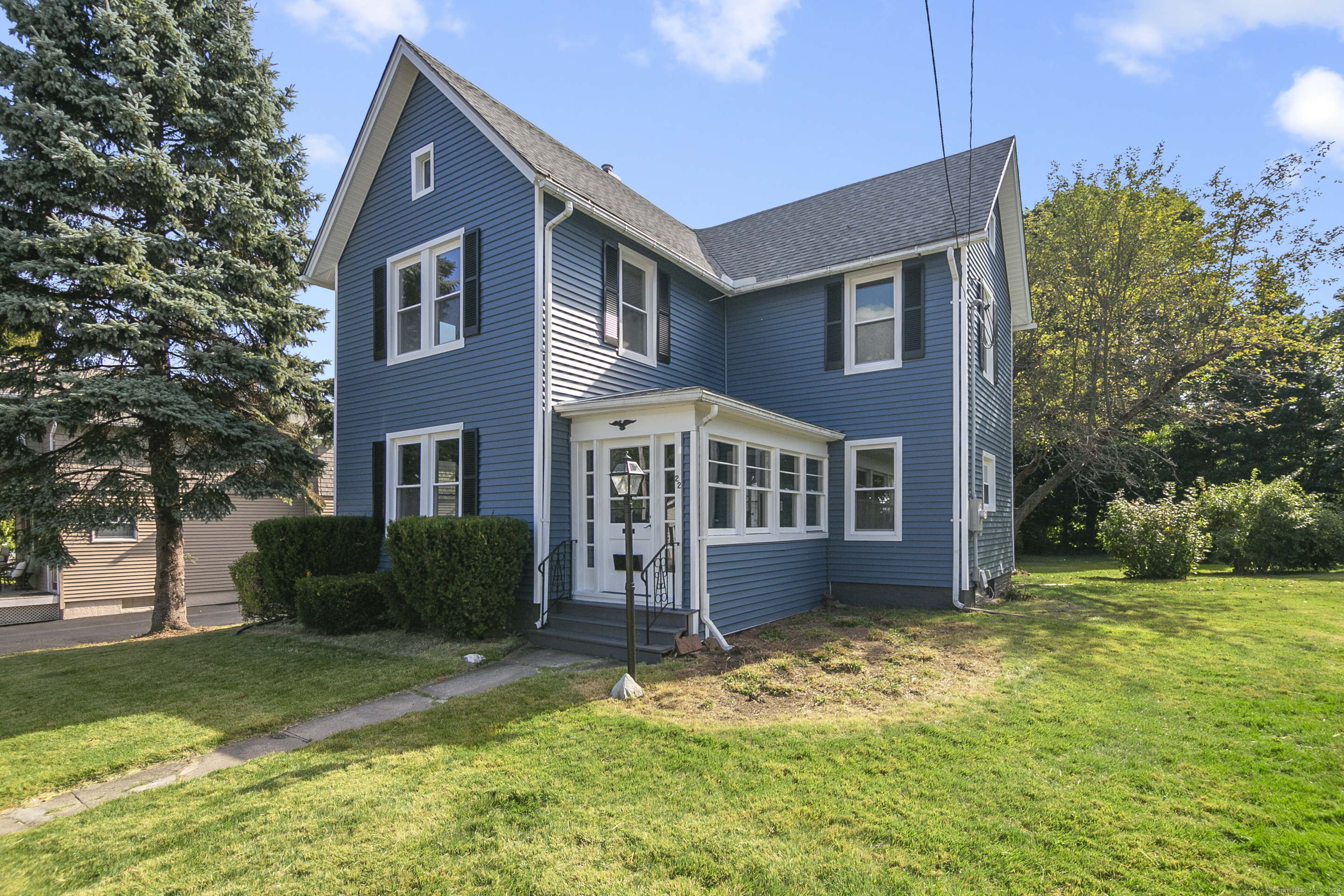 Meriden, Connecticut 06450, United States, 3 Bedrooms Bedrooms, ,1 BathroomBathrooms,Residential,Pending,43747