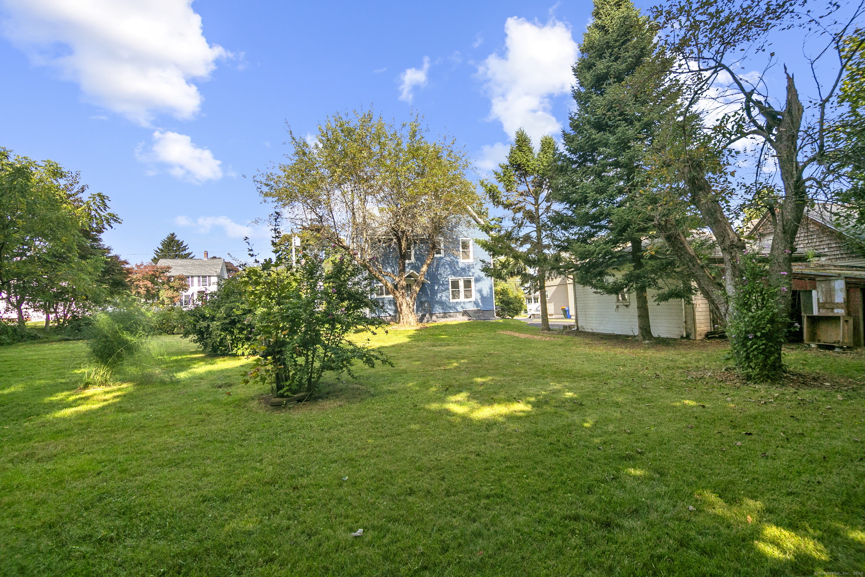 Meriden, Connecticut 06450, United States, 3 Bedrooms Bedrooms, ,1 BathroomBathrooms,Residential,Pending,43747