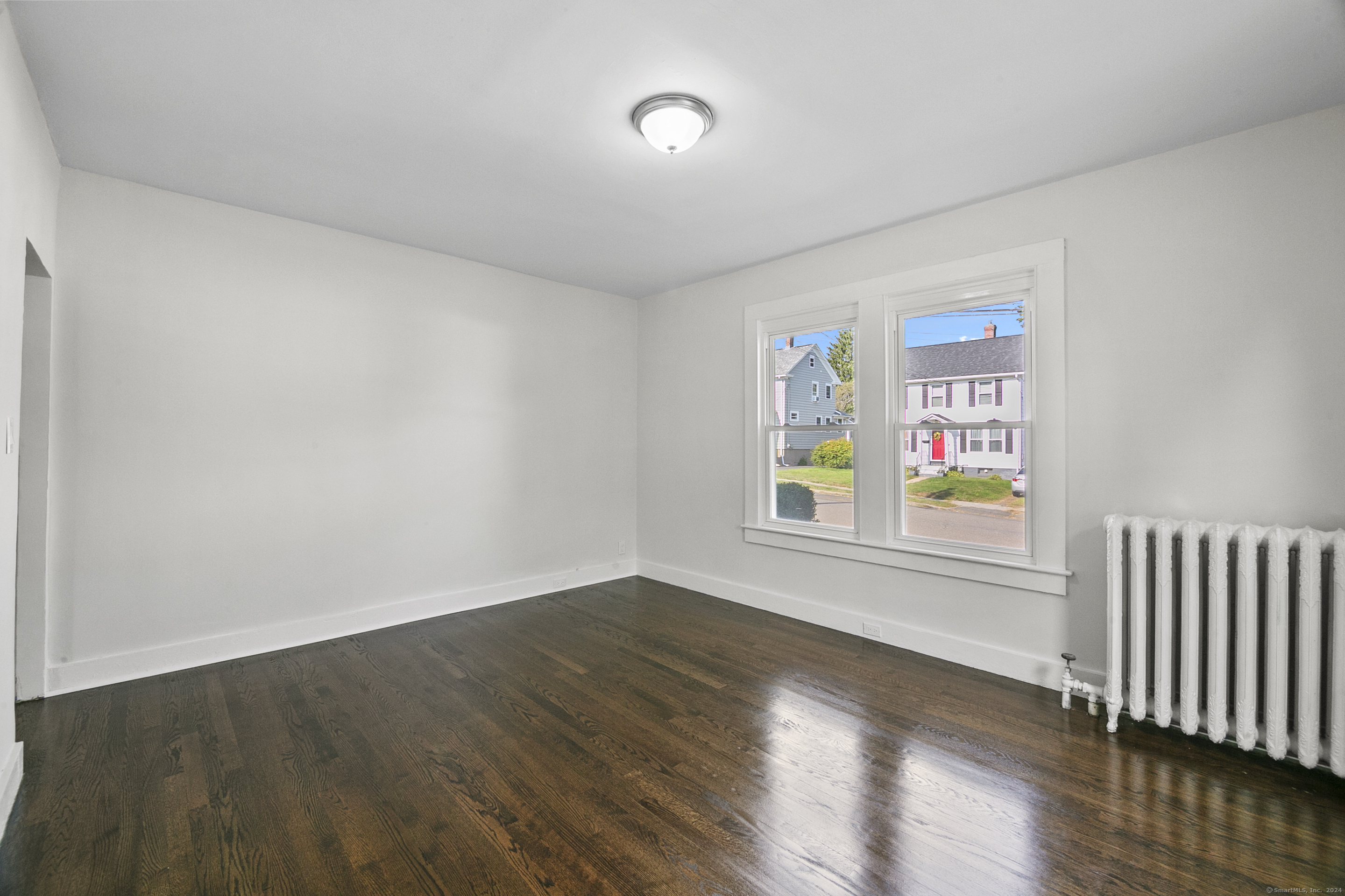 Meriden, Connecticut 06450, United States, 3 Bedrooms Bedrooms, ,1 BathroomBathrooms,Residential,Pending,43747