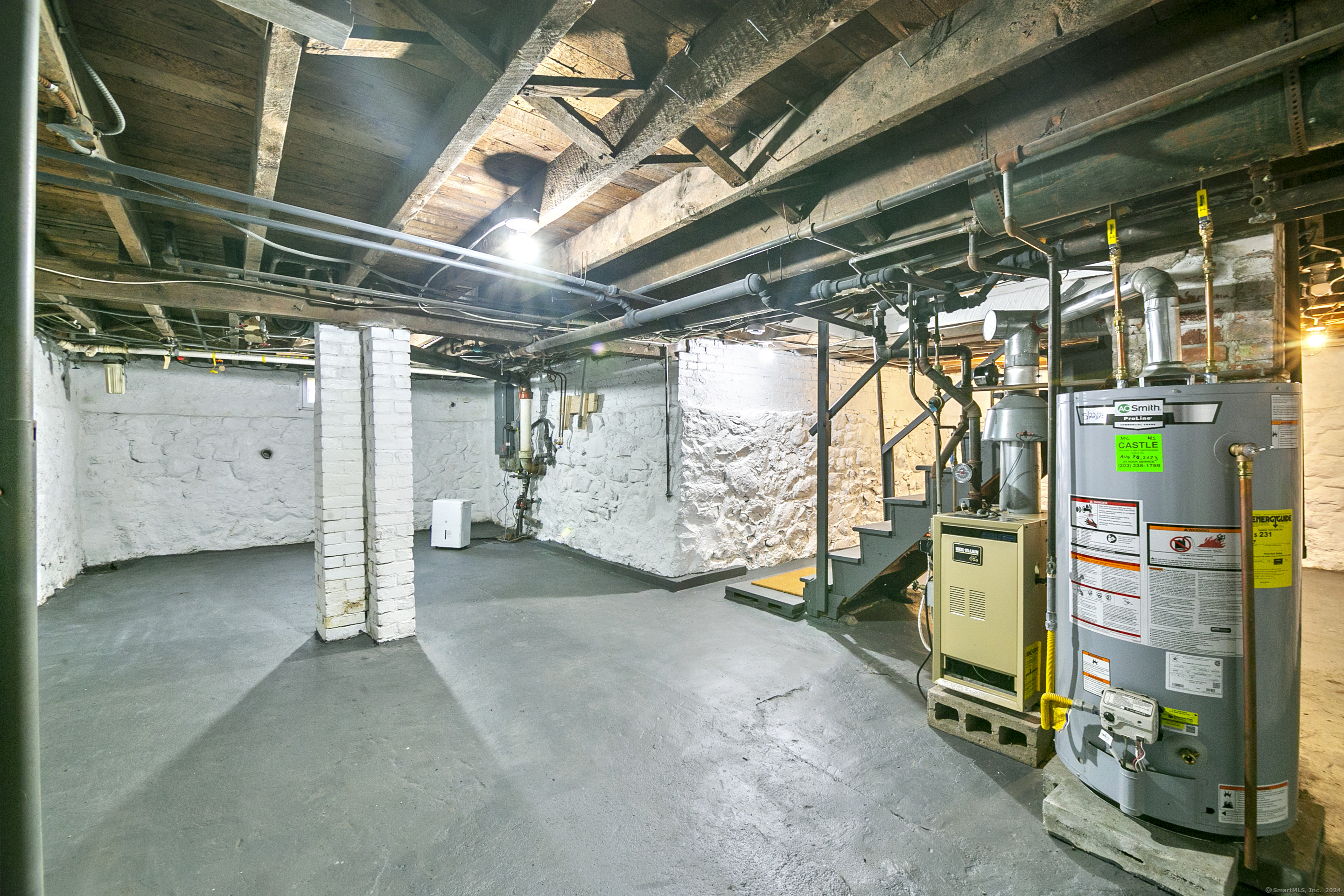 Meriden, Connecticut 06450, United States, 3 Bedrooms Bedrooms, ,1 BathroomBathrooms,Residential,Pending,43747