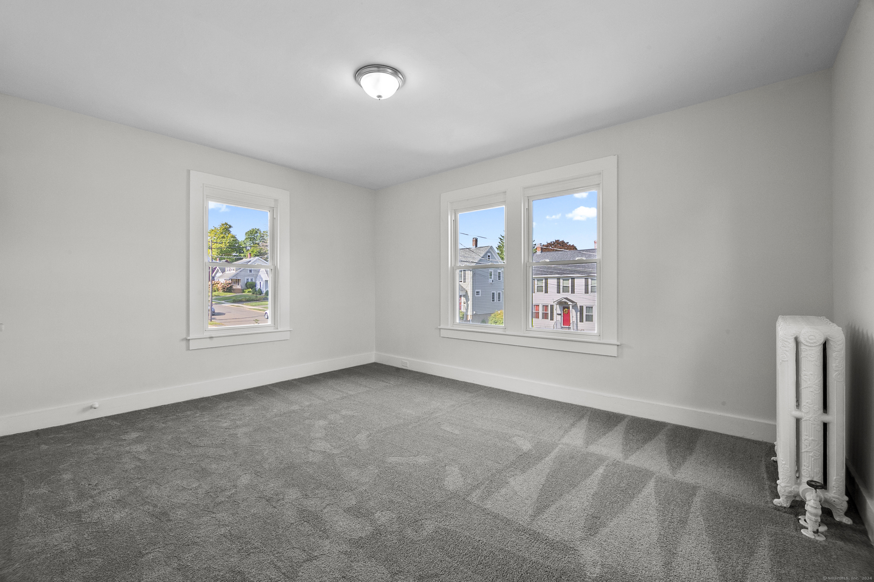 Meriden, Connecticut 06450, United States, 3 Bedrooms Bedrooms, ,1 BathroomBathrooms,Residential,Pending,43747