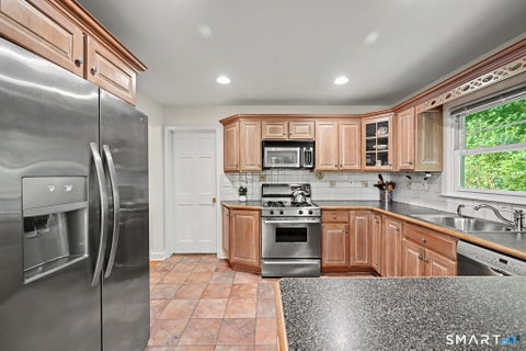 Tiny photo for 8 Ernel Drive, Greenwich, CT 06878 (MLS # 24183181)