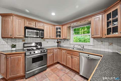Tiny photo for 8 Ernel Drive, Greenwich, CT 06878 (MLS # 24183181)