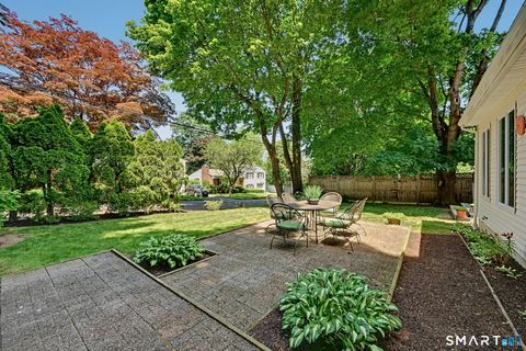 Tiny photo for 8 Ernel Drive, Greenwich, CT 06878 (MLS # 24183181)