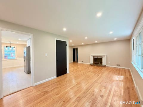 Homes For Sale - 1 Long Hill Terrace<br/> New Haven, CT 06515