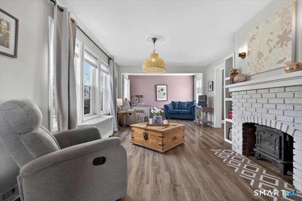 Photo of 50 Judson Place, Milford, CT 06461 (MLS # 24159188)