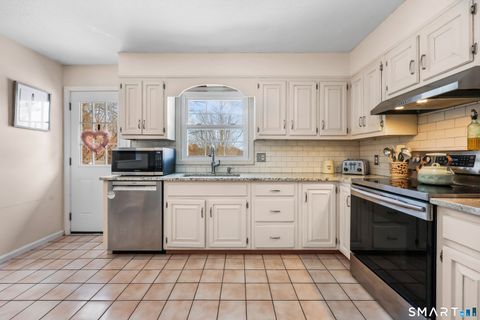 Tiny photo for 11 Apple Blossom Lane, New Fairfield, CT 06812 (MLS # 24153050)