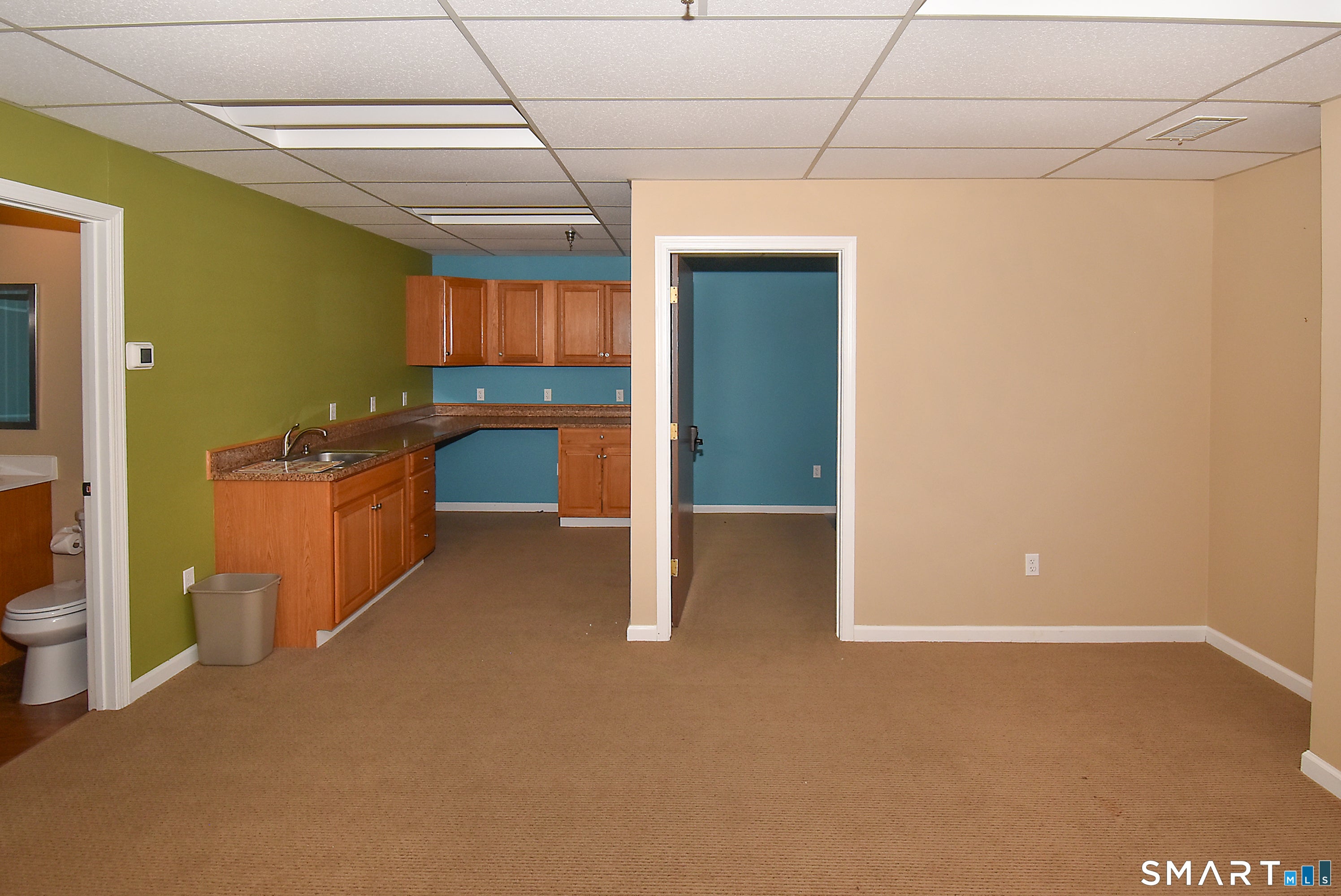 400 Chapel Road 2C & 2D