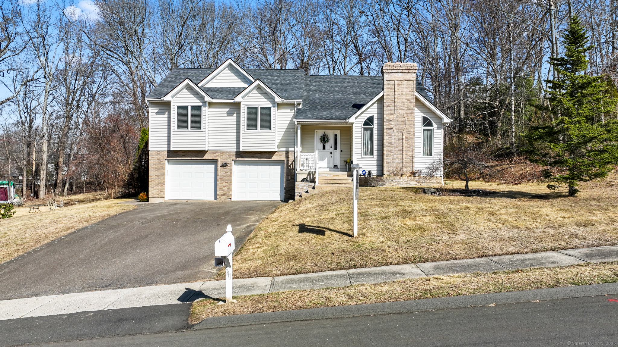 111 Georgetown Drive, Watertown, Connecticut image 1