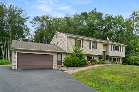 43 Old Castle Drive Monroe CT 06468