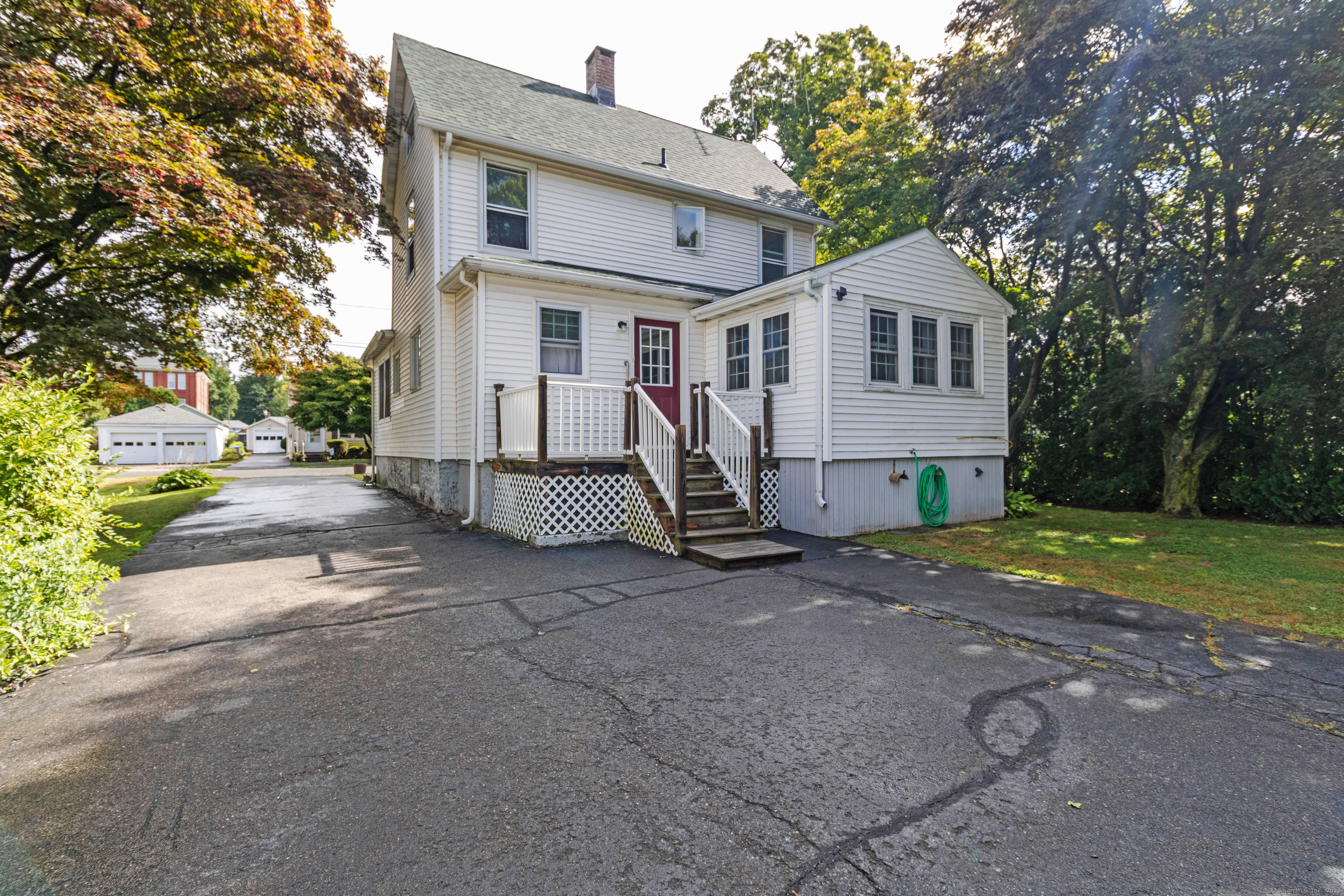 25 Waverly Avenue