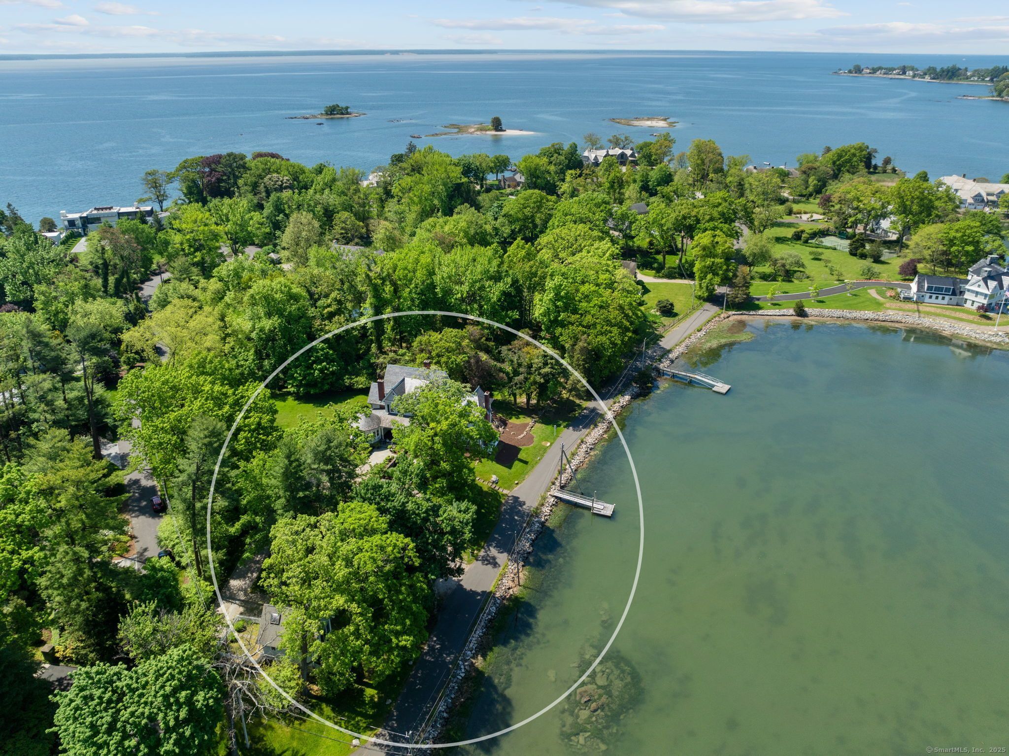 31 Contentment Island Road