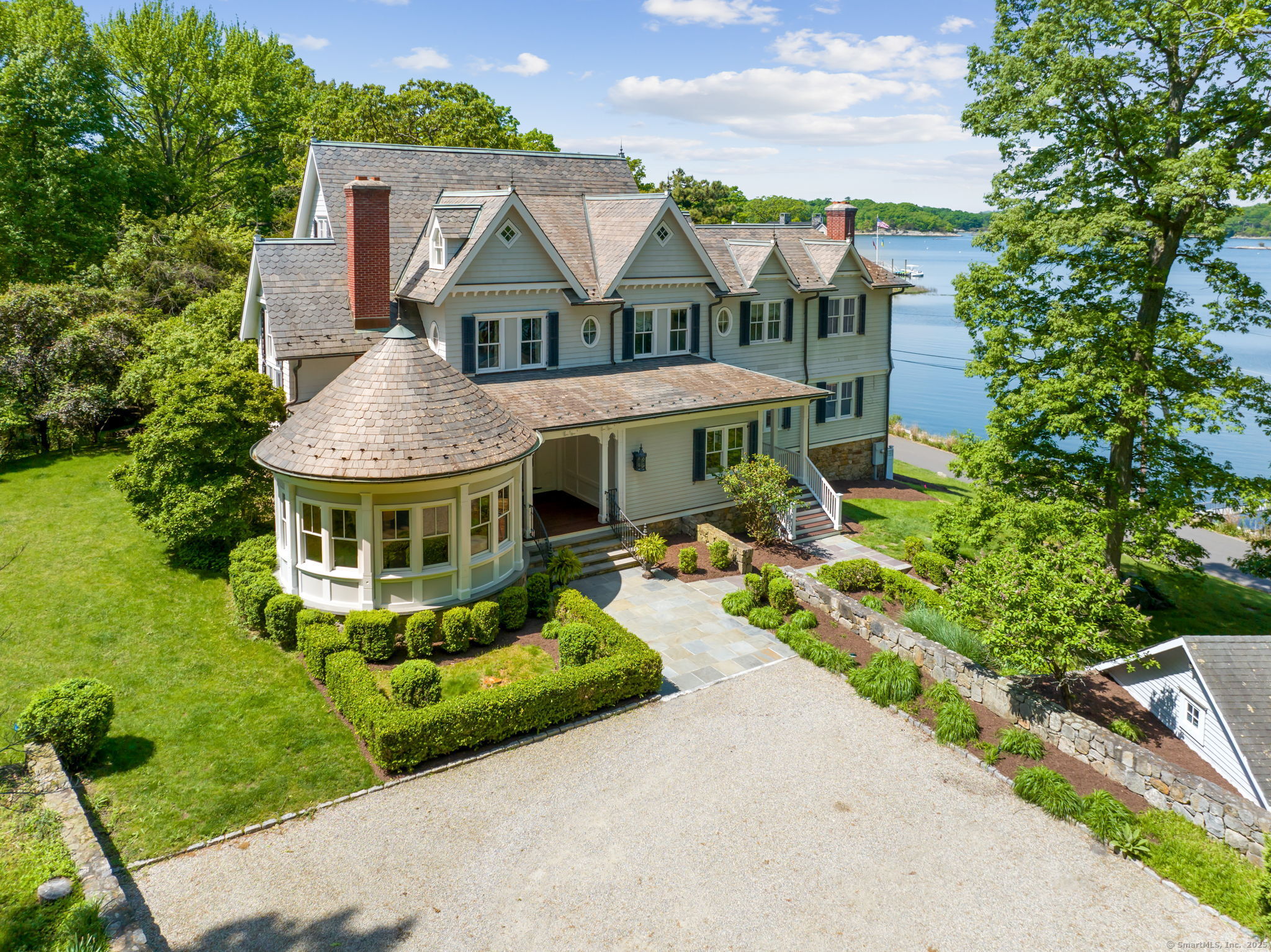 31 Contentment Island Road